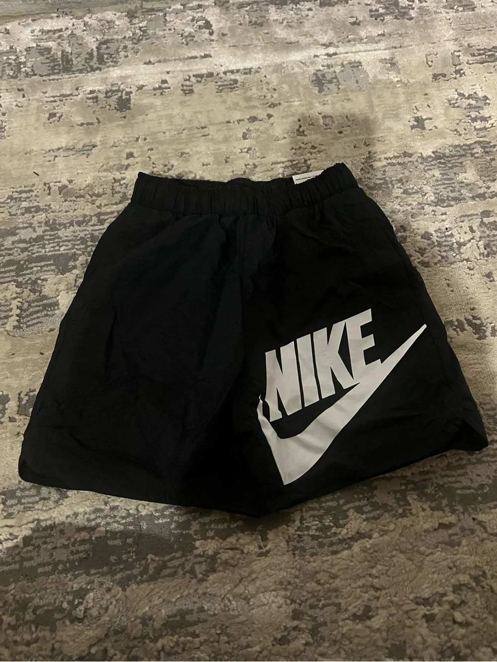 NWT Nike Black Sportswear Club Woven Shorts Size Small